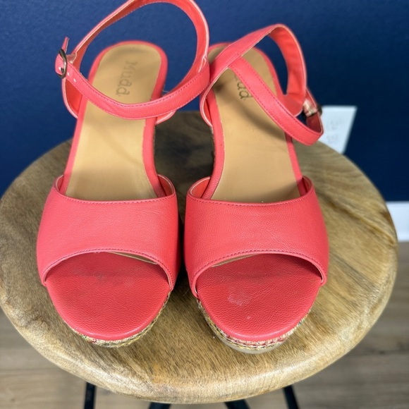 Mudd "Bailey" Coral Wedge Sandals, Size 9.5 - Picture 6 of 7